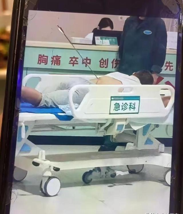 男子不满修车铺装监控持弓箭伤人，一场邻里纠纷如何升级为暴力事件？